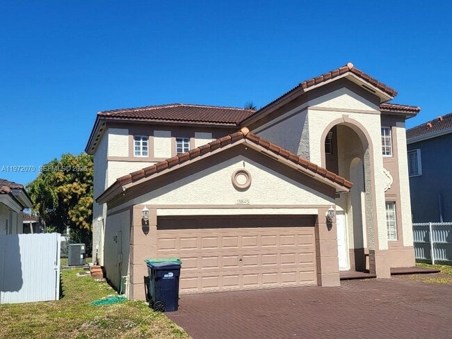 Photo - 15843 SW 139th St