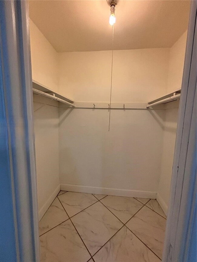 Photo - 839 S Highland Dr