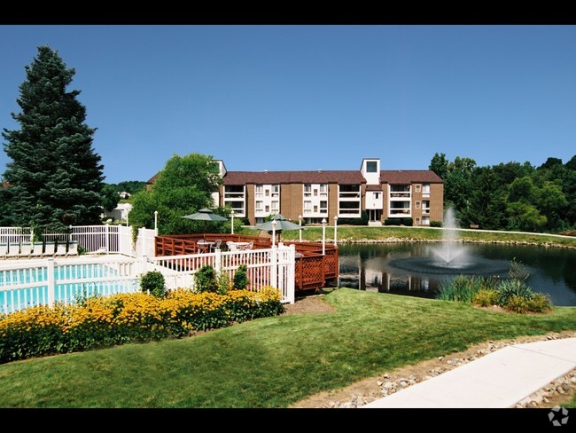 Building Photo - The Vineyards Rental