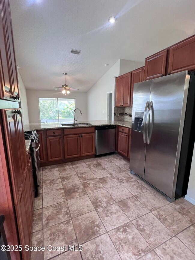 Photo - 2918 Pebble Creek St