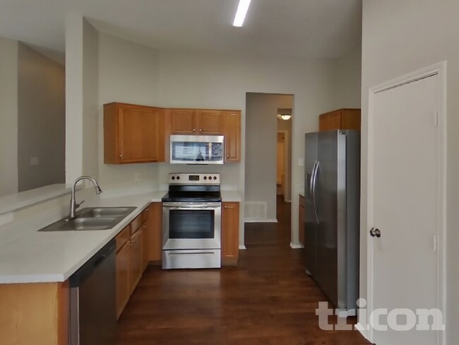 Photo - 1009 Ridge Top Dr