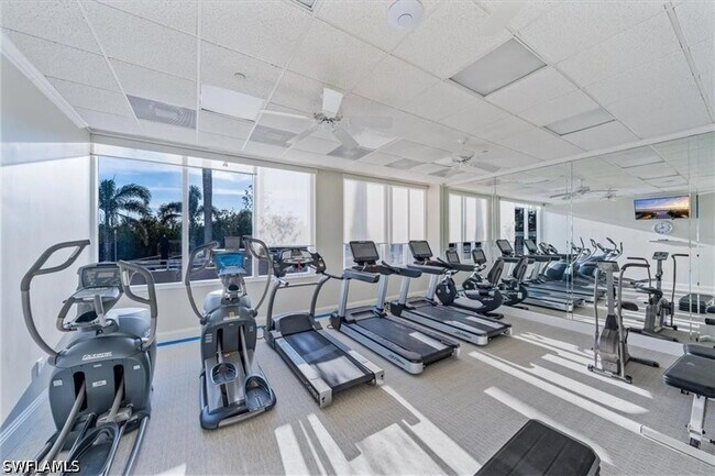 Building Photo - 6849 Grenadier Blvd Unit 905