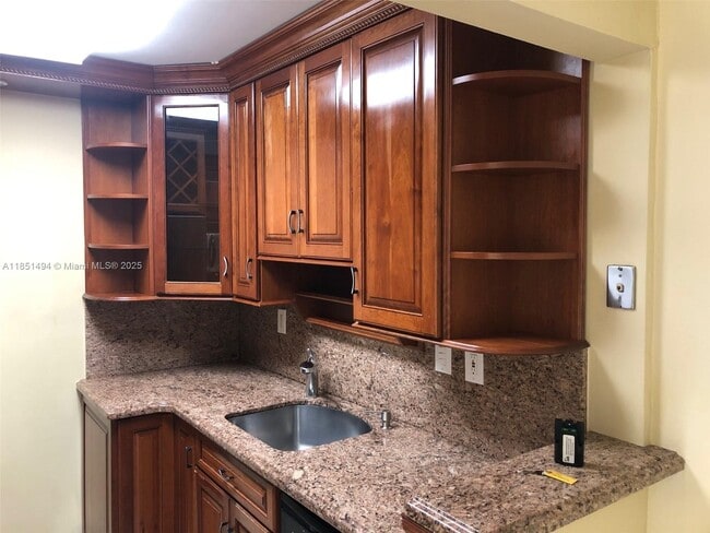 Photo - 10810 N Kendall Dr Unit Q-18