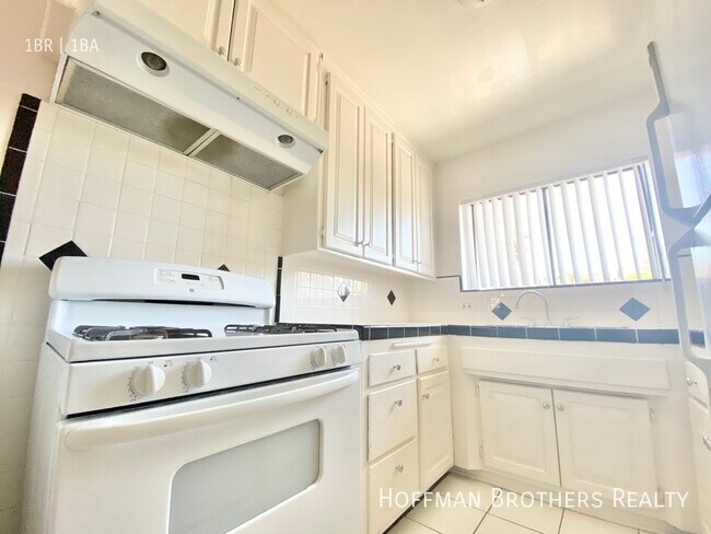 Photo - 1220 Cole Pl Los Angeles, CA 90038 Unidad 6