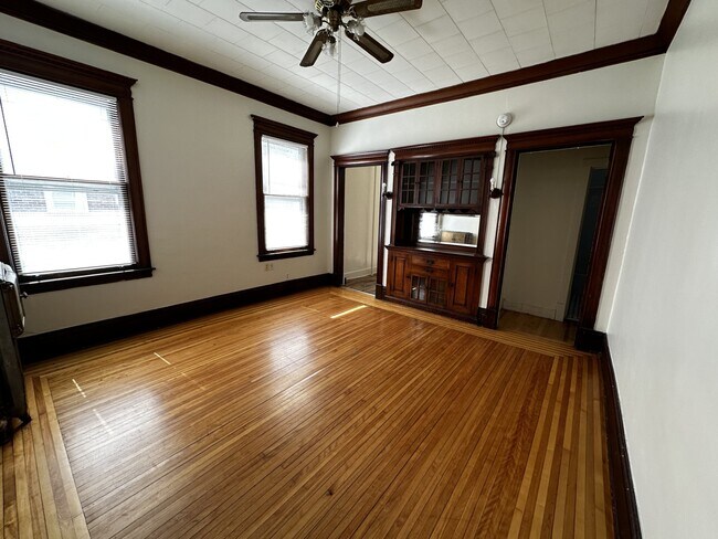 Photo - 2604 Fremont Ave S