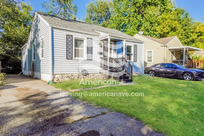 Photo - 2721 Algonquin Pkwy