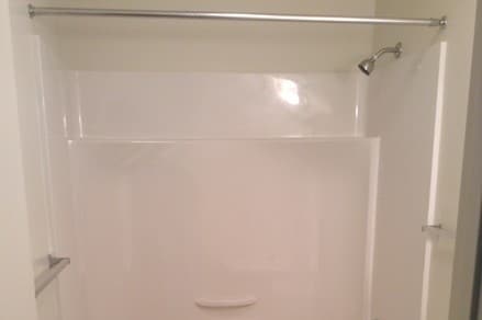 Photo - Lakeside Apartments