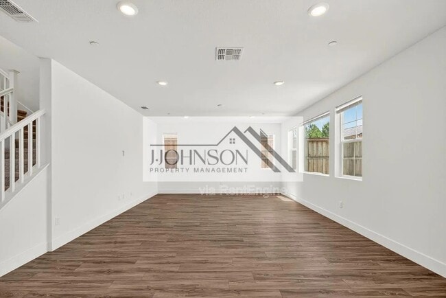 Photo - 6640 Silverleaf Ct