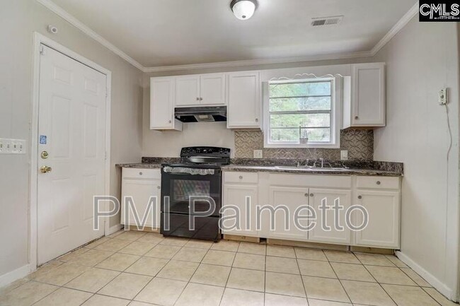 Photo - 329 Saddlefield Rd