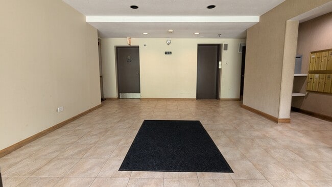 Photo - 3 Villa Verde Dr Unit 302
