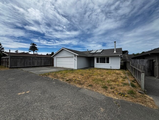 Photo - Remodeled- Beautiful 3bd/2ba Home - Eureka
