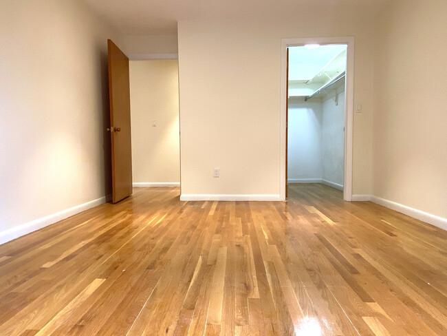 Photo - 40 Williams St Apartments Unit 404