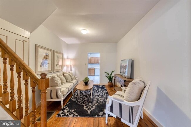 Photo - 931 S Charles St