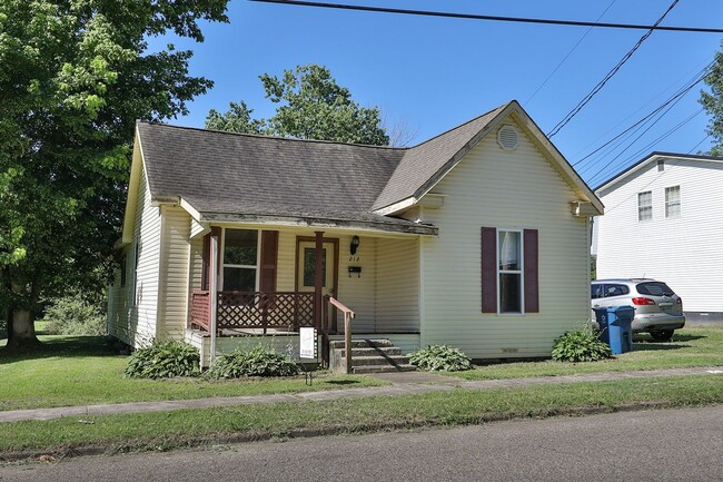 Charming 3 BD, 2 BA Home in Martin, TN! - Charming 3 BD, 2 BA Home in Martin, TN!