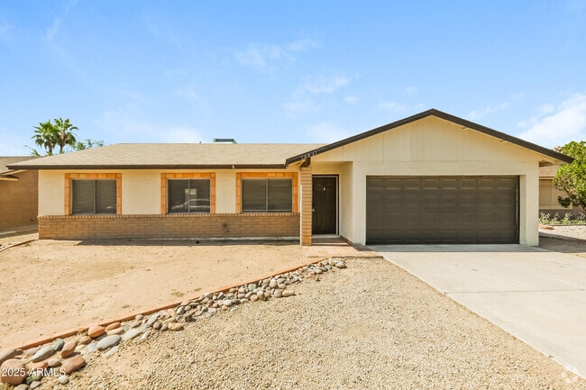 Building Photo - 10831 West Campbell Ave Rental