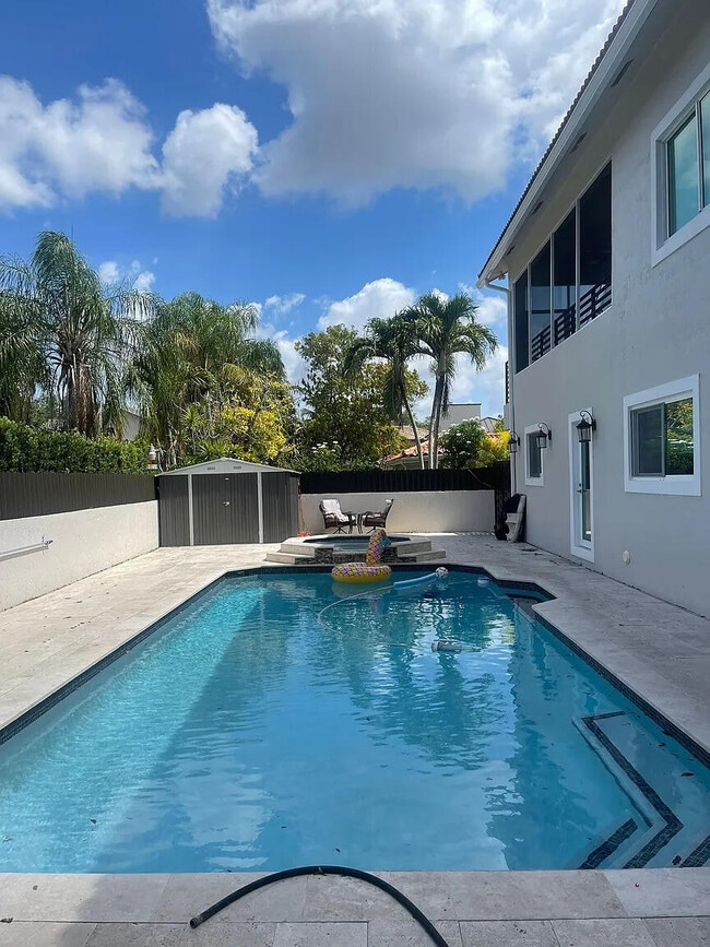 Photo - 16400 NW 82nd Ct