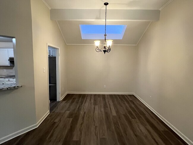 Photo - 1635 Ainsdale Dr