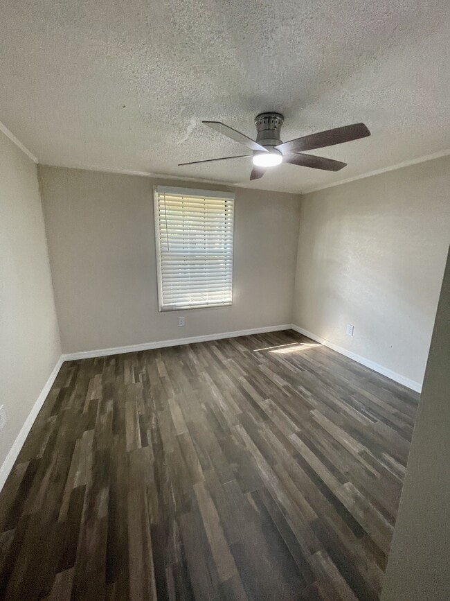 Photo - Camellia Court Apartments