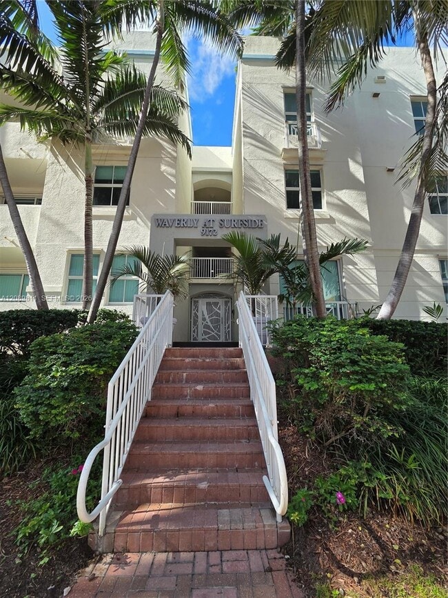 9172 Collins Ave Unit 403