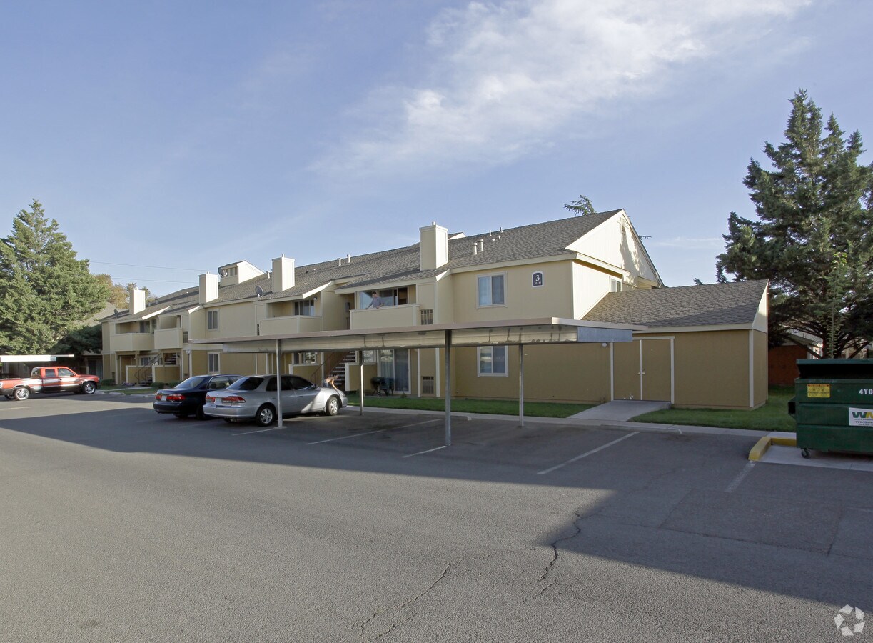 Stonegate - Stonegate Apartments