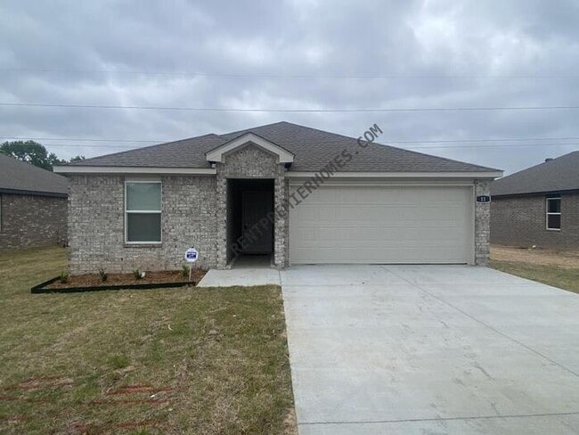 Building Photo - 11 Vineyard Dr
