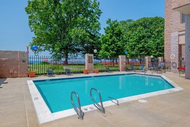 River Park Tower Apartment Homes