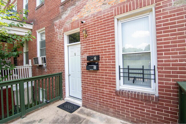 Photo - 5 S Wickham Rd Unidad 1