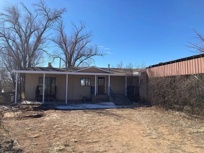 3 Bedroom, 2 Bathroom Home in Moriarty, NM - 3 Bedroom, 2 Bathroom Home in Moriarty, NM