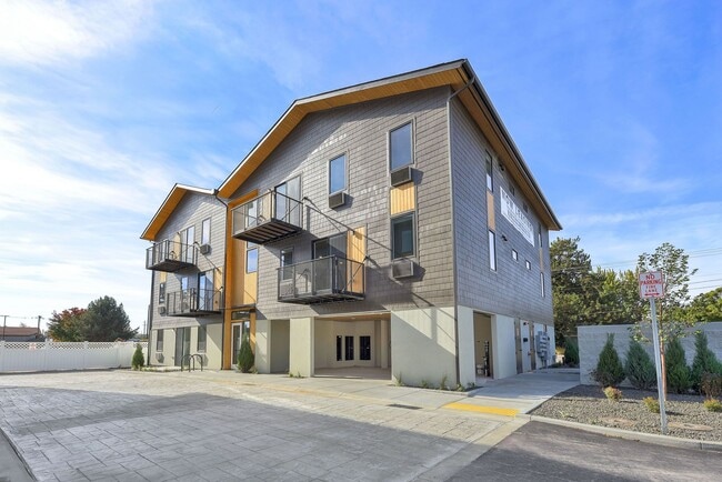Veazey Park Apartments