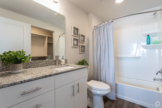 2HAB, 2BA - 1,373 ft²