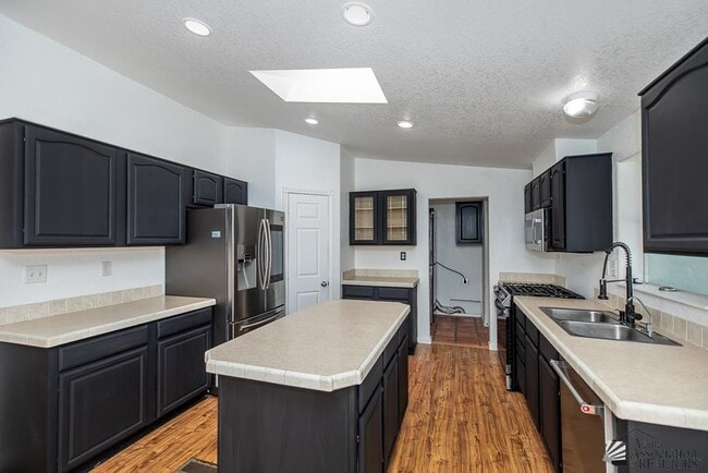 Photo - 10439 E 37th St