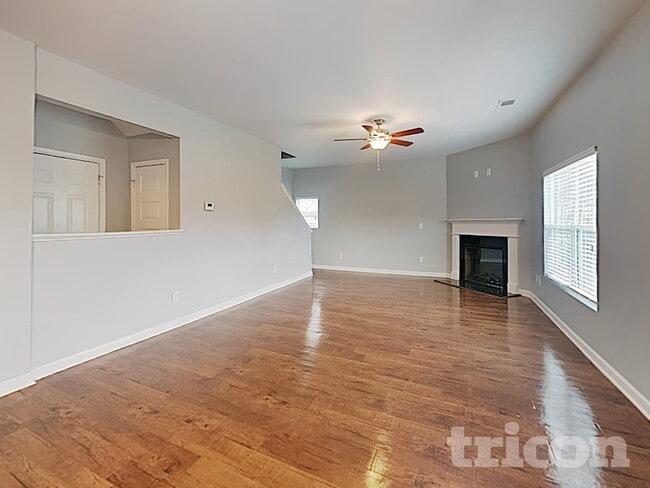 Photo - 283 Pernell Dr