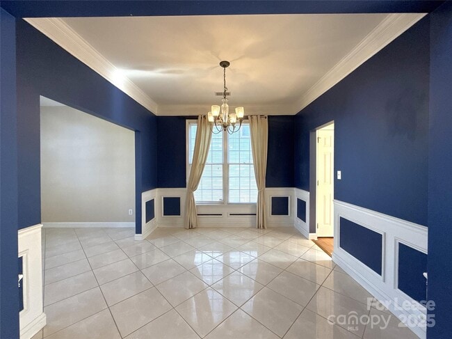 Photo - 1928 Dearmon Dr