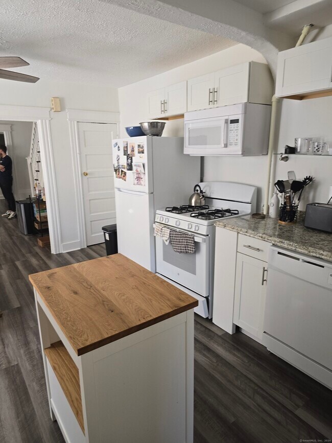 Photo - 132 Birch St