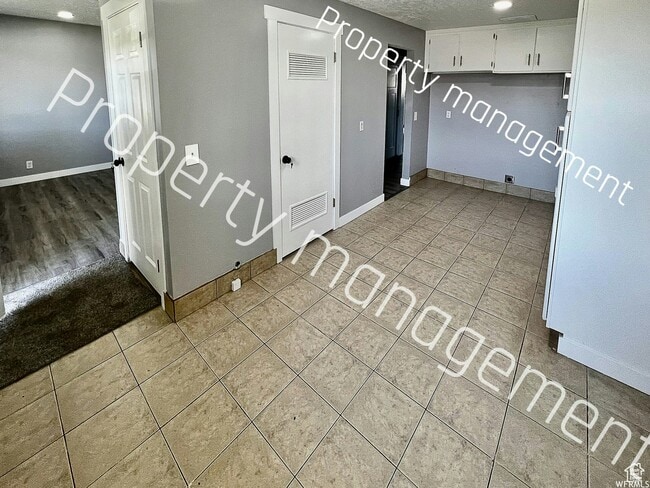 Photo - 202 W 2050 N