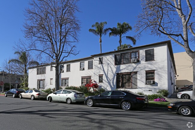 Mc Carty Apartments