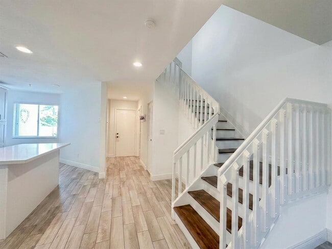 Photo - 6207 Old Court Rd
