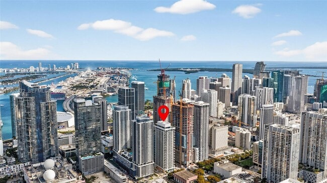 Photo - 11 NE 6th St Unidad 3210