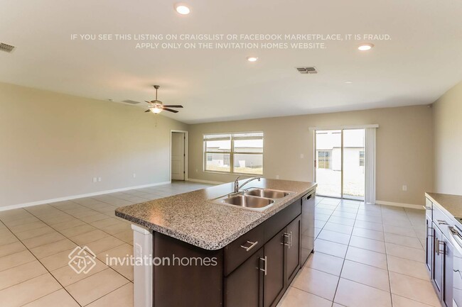 Photo - 1585 Blue Rose Dr