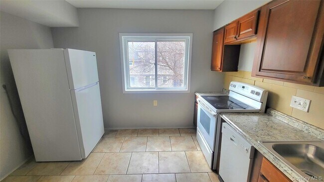 174 South Ave Unit 2