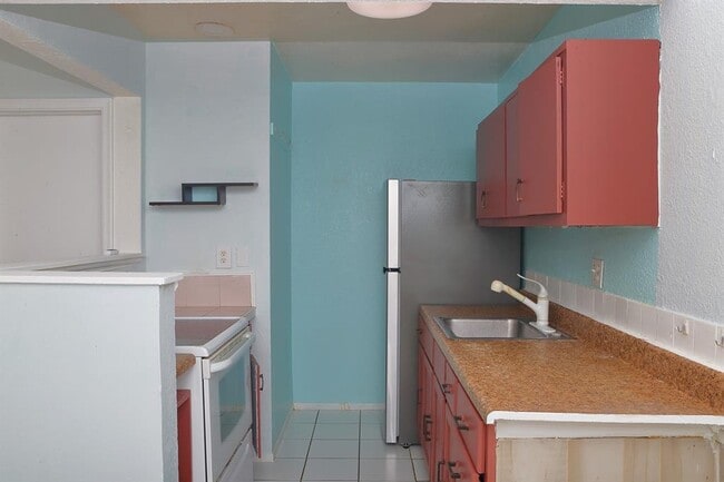 Photo - 5881 NE 18th Ave Unit 2