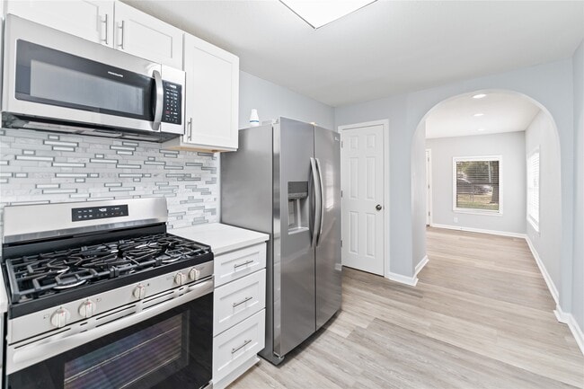 Building Photo - 9946 Algiers Rd