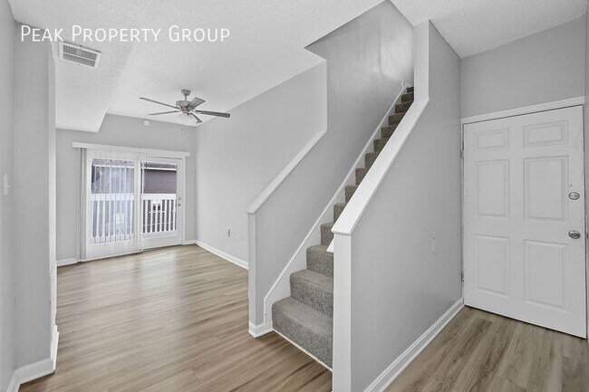 Photo - 1516 William Howard Taft Rd Unit 2