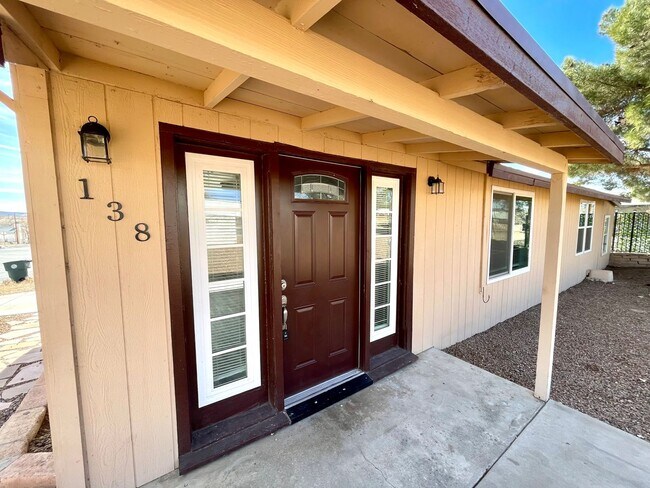 Cute Updated 3 Bedroom Home in Downtown Ki... - Cute Updated 3 Bedroom Home in Downtown Ki...