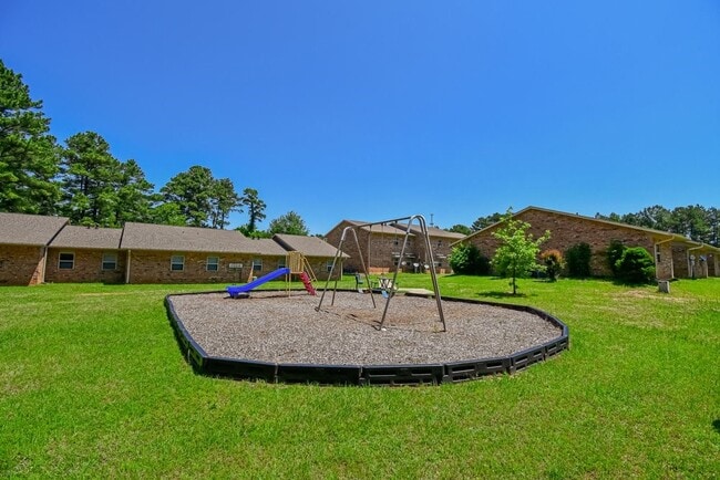 Building Photo - 400 Pine Burr Ln Rental
