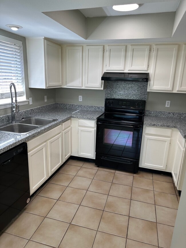 Photo - 25402 Sugar Valley Ln