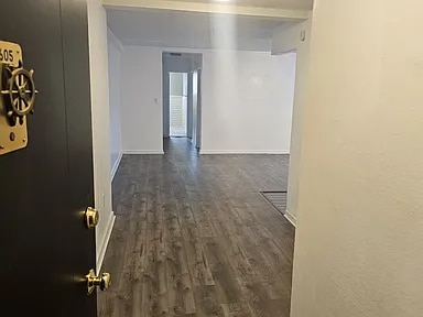 Building Photo - 11720 Edgewater Dr