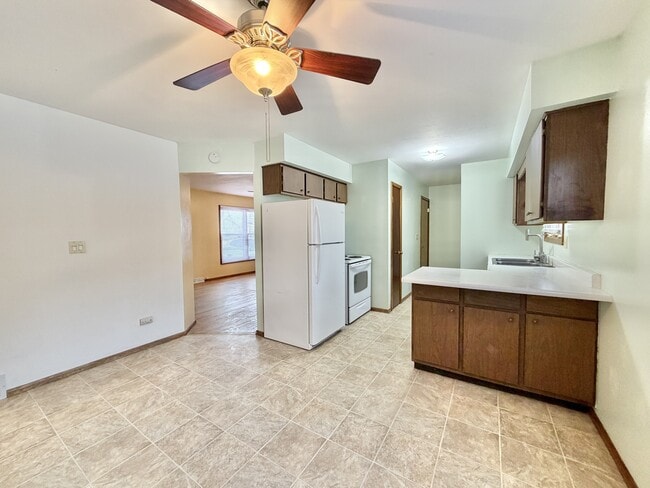 Photo - 1834 S Crosby Ave