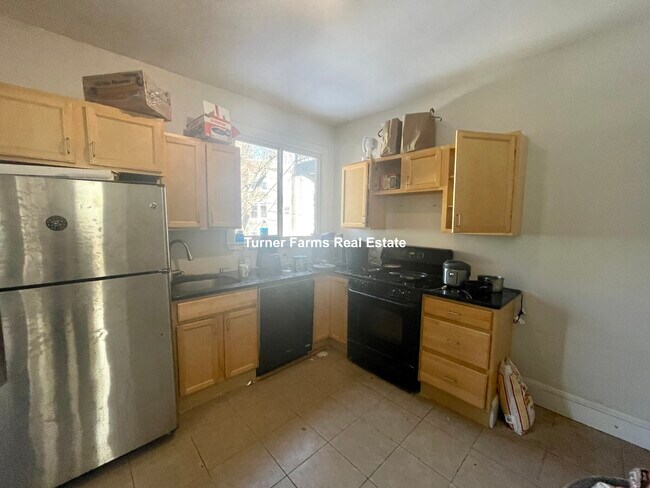 Photo - 1743 Commonwealth Ave Unidad 1