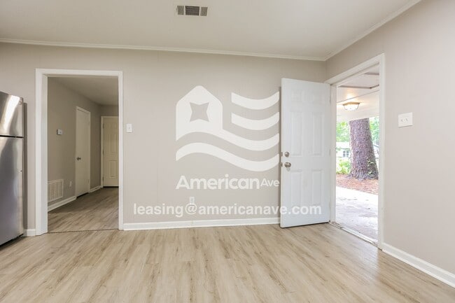 Photo - 9601 Comstock Rd